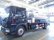 SINOTRUK Aspal Konstruksi Peralatan Aspal Sprayer Truck 0,5-3,0 L / M3 Penyemprotan Volume