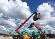 Yellow Port Handling Equipment Forklift Menjangkau Stacker Dengan Mesin Diesel Cummins VOLVO
