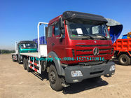 Warna merah Beiben 6x6 2638PZ 30Ton 380hp10 wheeler Cross country Kontainer Datar Bed Truck mengadopsi Jerman Benz Teknologi