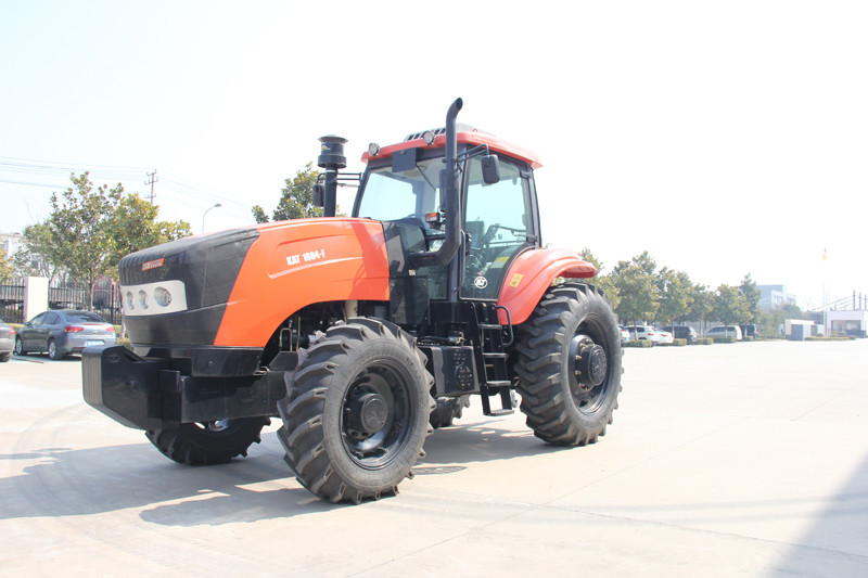 450mm Min Tanah Izin 4x4 Pertanian Traktor Mesin Pertanian Agri Enam Mesin Silinder