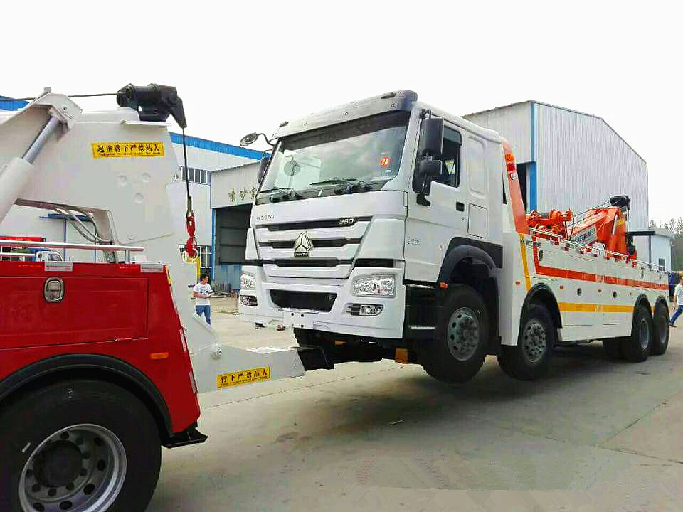 20 Ton 6x4 Heavy Duty Road Wrecker Truck Euro II Emisi Dengan Panjang 40m Baja