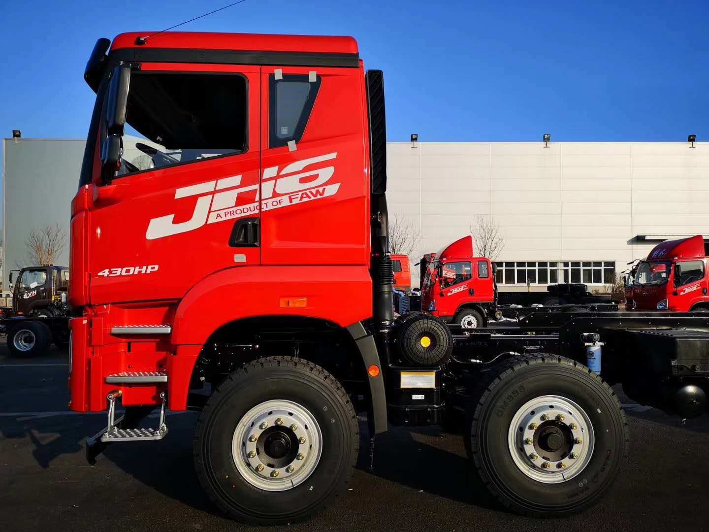 FAW JIEFANG JH6 6x4 Trailer Truck Head 10 Roda Untuk Transportasi / Trailer Truk Komersial