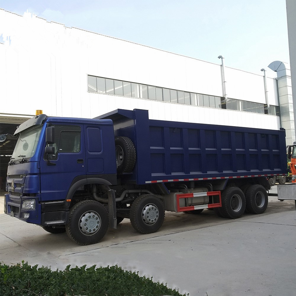 ZZ3317N4667A Dump Truck Tugas Berat Dengan Kabin HW76 Dan Mesin WD615.47