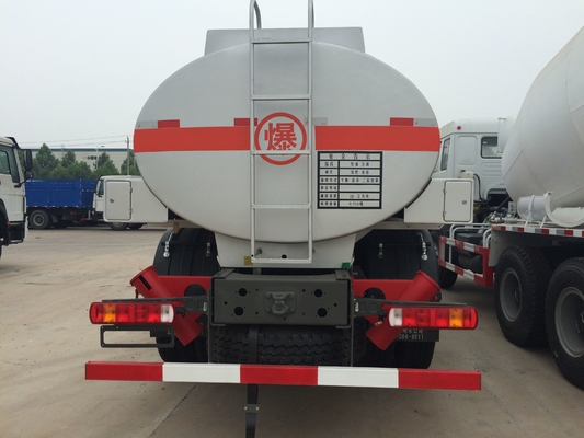 HOWO 6x4 Baru 25000L Kapasitas bensin Bowser Tank Bahan Bakar Truk Pengangkutan Minyak Tanker Truk