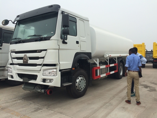 HOWO 6x4 Baru 25000L Kapasitas bensin Bowser Tank Bahan Bakar Truk Pengangkutan Minyak Tanker Truk