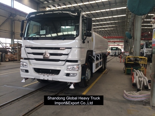 HOWO 4X2 truk bahan bakar 8m3 8000 liter minyak diesel bensin truk tangki untuk dijual