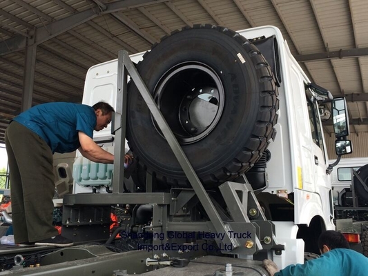 Sinotruk HOWO Baru / Bekas 371HP Euro 2 6X4 Rhd Pengemudi Tangan Kanan Truk Trailer Head Traktor Truck