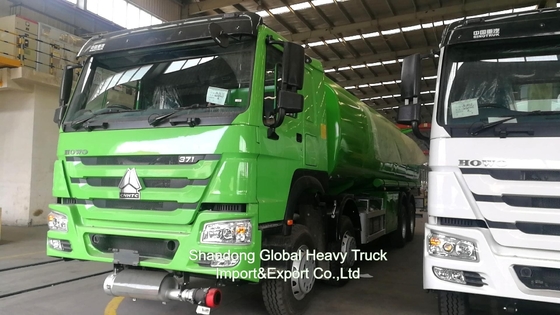Sinotruk HOWO 8*4 Tangki Bahan Bakar Truk 12 Roda Tanker Minyak 30000L Dispenser Truk