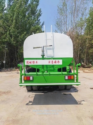 20000L 30000 liter baru digunakan Sinotruk HOWO 6 * 4 Sprinkler Tangki air Tanker truk