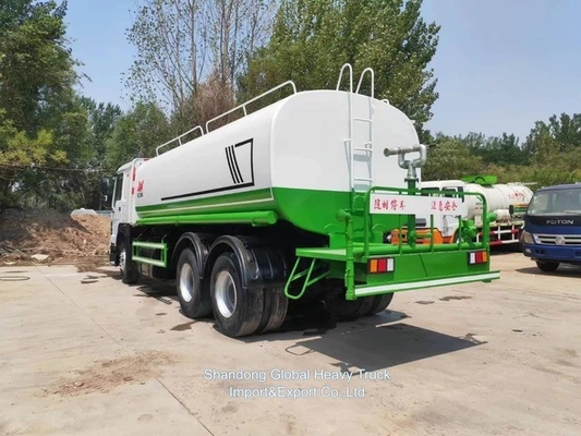 20000L 30000 liter baru digunakan Sinotruk HOWO 6 * 4 Sprinkler Tangki air Tanker truk