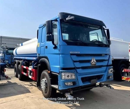 Sinotruk HOWO Pabrik Baru 6*4 Kargo Berat Pemadam Kebakaran Minuman Tanker Tangki Truk
