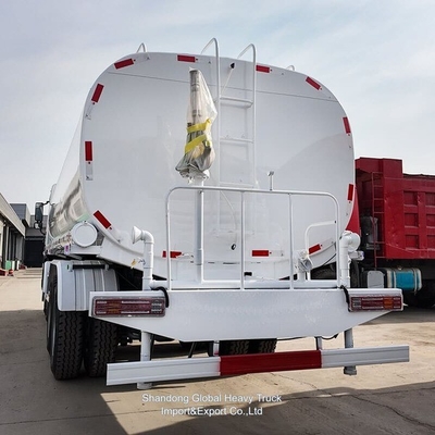 Baru Dan Digunakan Sinotruck Shacman HOWO 6X4 25000 20000 Liter 5000 6000 galon Sprinkler