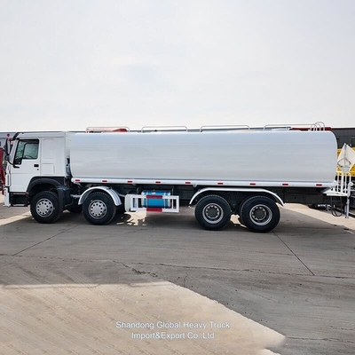 HOWO 8X4 Tanker Air Semprot Ringan Truk Tangki Air Truk Bowser