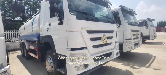 Mesin Diesel Sinotruck HOWO 6X4 336HP HOWO 10 Ban 20000 Liter Sprinkler Tangki Air Truk