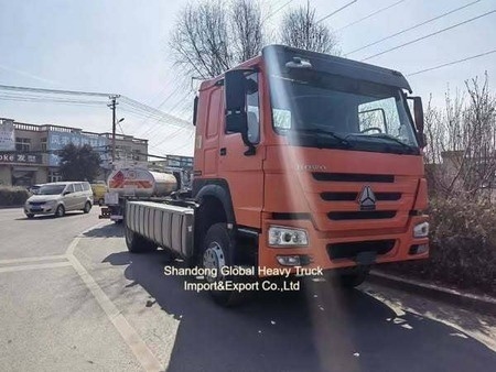 Digunakan Sinotruk HOWO Nx / Shacman / FAW 371HP 400HP 6X4 Traktor Traktor