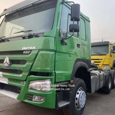 371HP dan 420HP Sinotruck HOWO A7 6X4 Traktor Traktor dengan Ban 12.00R20