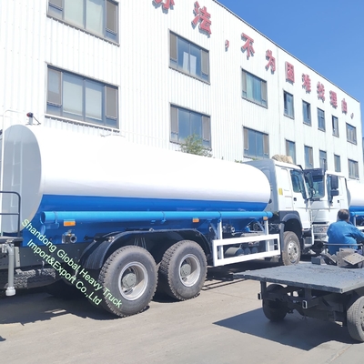HOWO 6*4 400HP Tangki air yang direnovasi Truk penyemprot Truk 6*4 Tangki air