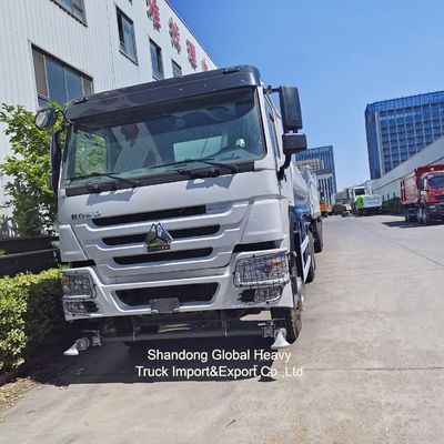 8000L Kapasitas Tangki Air Truk dengan Tangki Baja Karbon dan Pompa Self-Priming untuk Sanitasi Perkotaan