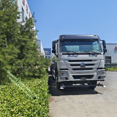 HOWO 6*4 400HP Tangki air yang direnovasi Truk penyemprot Truk 6*4 Tangki air