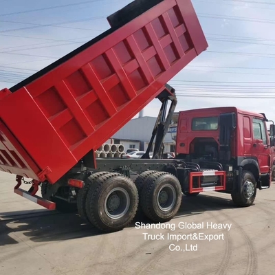 Hand HOWO warna merah 380hp / 400hp truk dump di stok