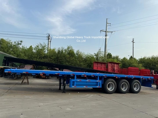 Semi trailer dengan 3 poros untuk transportasi peralatan berat