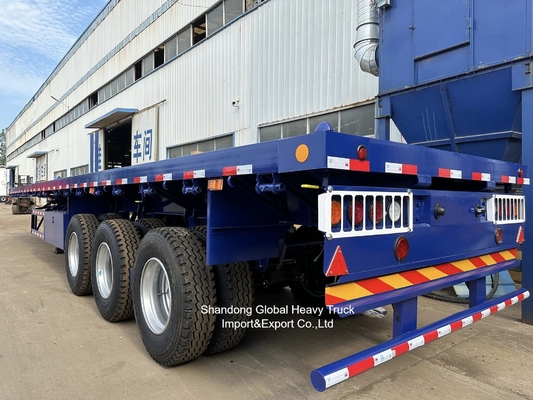 Semi trailer dengan 3 poros untuk transportasi peralatan berat