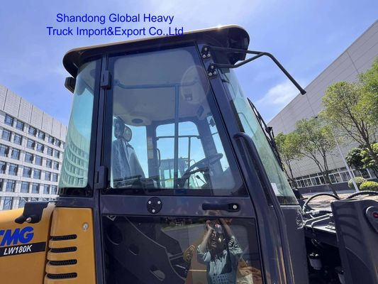 XCMG XC740K Skid Steer Loader 1t Nominal Load Konstruksi kompak