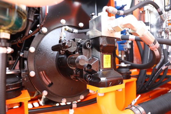 Lonking 6 Ton Hydraulic Mini Excavator dengan 15,4kw/2400rpm Daya dan 5900*2000*2600 mm Compact Size