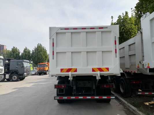 Sinotruck HOWO Nx 6X4 Heavy Duty Dump Truck with 371 HP Engine and 30-40 Ton Capacity