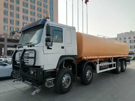 HOWO Nx 6X4 380HP 25000 Liter Truk Tangki Air Minum dengan Sasis yang Diperkuat