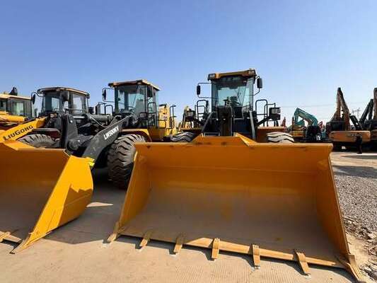 Wheel Loader XCMG ZL50GN Bekas dengan Beban Terukur 5t dan Daya 162kW untuk Tambang & Konstruksi