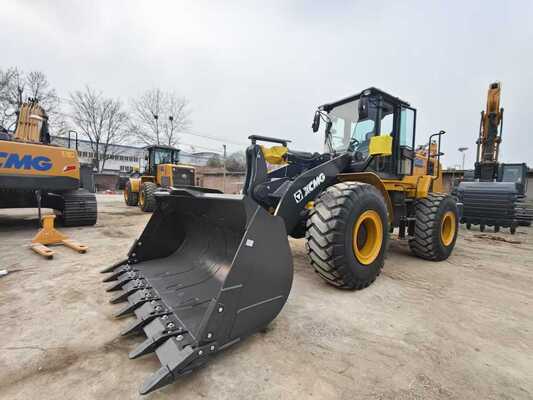 Wheel Loader XCMG ZL50GN Bekas dengan Beban Terukur 5t dan Daya 162kW untuk Tambang & Konstruksi