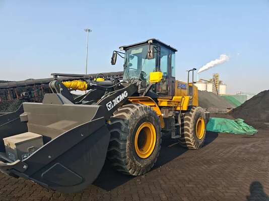 XCMG ZL50GN Wheel Loader dengan beban nominal 5T, mesin 162KW, dan transmisi power-shift hidrolik untuk konstruksi tugas berat