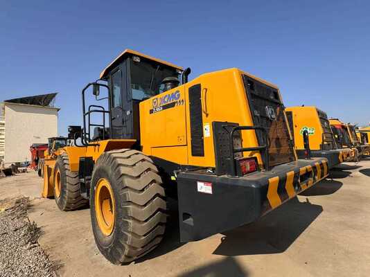 XCMG ZL50GN Wheel Loader dengan beban nominal 5T, mesin 162KW, dan transmisi power-shift hidrolik untuk konstruksi tugas berat