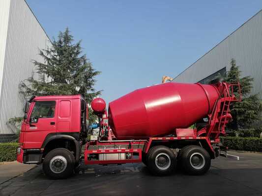 China New HOWO Concrete Mixer Truck dengan 6m3 8m3 10m3 Kapasitas untuk Proyek Konstruksi
