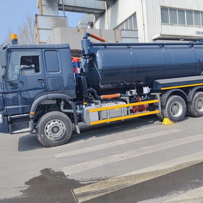 HOWO 15CBM Truk Penyedot Air Limbah Vakum dengan 6×4 Drive Type dan Hydraulic Tipping Discharge untuk Pembersihan Septic Tank