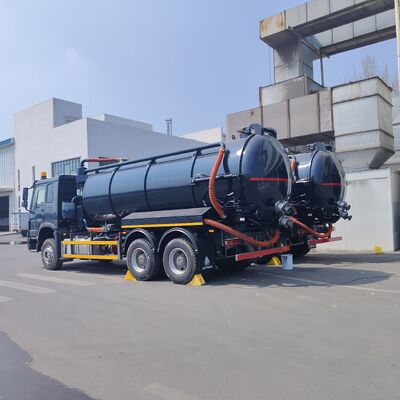 HOWO 15CBM Truk Penyedot Air Limbah Vakum dengan Penggerak 6×4 dan Mesin 336HP untuk pembersihan Septic Tank dan Limbah Industri