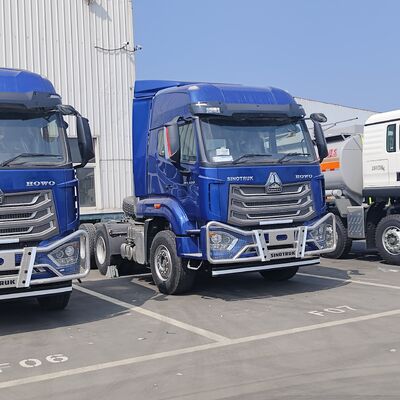 HOWO NX 6×4 Traktor Traktor dengan 380HP-460HP Mesin untuk Transportasi Kargo Tugas Berat dan Logistik Jarak Jauh