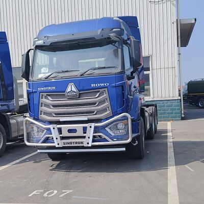 HOWO NX 6×4 Traktor truk dengan 420HP mesin diesel-Tugas berat manual transmisi dan Chassis diperkuat untuk pertambangan