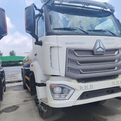 HOWO NX 6×4 CNG Fuel Tank Truck dengan Mesin 400HP dan Kapasitas 30.000L untuk Pengangkutan Diesel dan Bensin