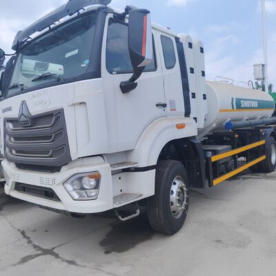 HOWO NX 6×4 CNG Fuel Tank Truck dengan mesin 400HP dan muatan 20T untuk transportasi diesel dan bensin