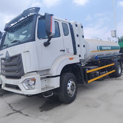 HOWO NX 6×4 CNG Fuel Tank Truck dengan mesin 400HP dan muatan 20T untuk transportasi diesel dan bensin