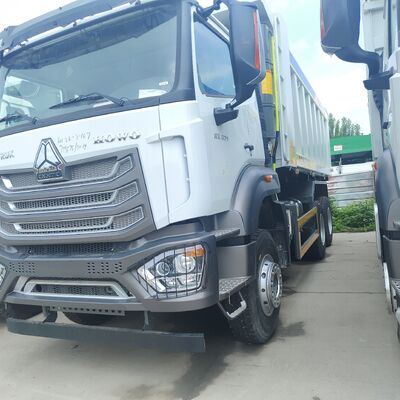 HOWO NX 6×4 Mining Dump Truck dengan mesin 400HP dan tubuh dump berbentuk U untuk transportasi tugas berat