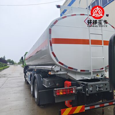 Truk Tangki Bahan Bakar Tambang Beiben 8x8 35000L dengan Sasis Tugas Berat untuk Kongo Afrika