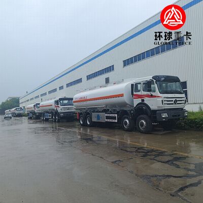 Truk Tangki Bahan Bakar Beiben 8x8 35000L Tugas Berat Off Road Truk Tangki Diesel untuk Pertambangan Kongo