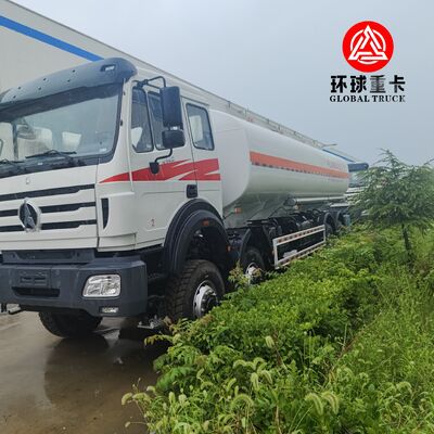 Truk Tangki Bahan Bakar Beiben 8x8 35000L Tugas Berat Off Road Truk Tangki Diesel untuk Pertambangan Kongo