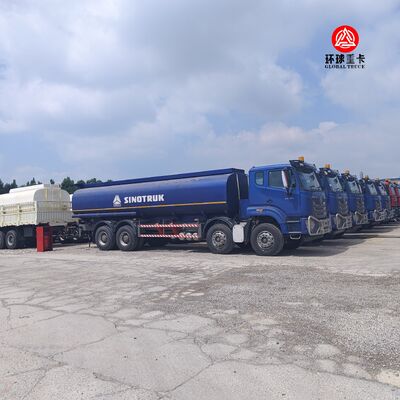 HOWO NX 8x4 30000L Fuel Tank Truck Heavy Duty Diesel Bowser Truck untuk Pasar Tanzania