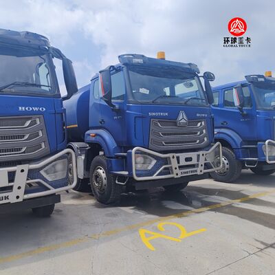 HOWO NX 8x4 30000L Fuel Tank Truck Heavy Duty Diesel Bowser Truck untuk Pasar Tanzania