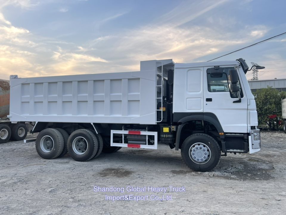 Sinotruk 10 Wheelers HOWO A7 T7 V7 Euro 4 Truk Pengeboran Ethiopia Truk