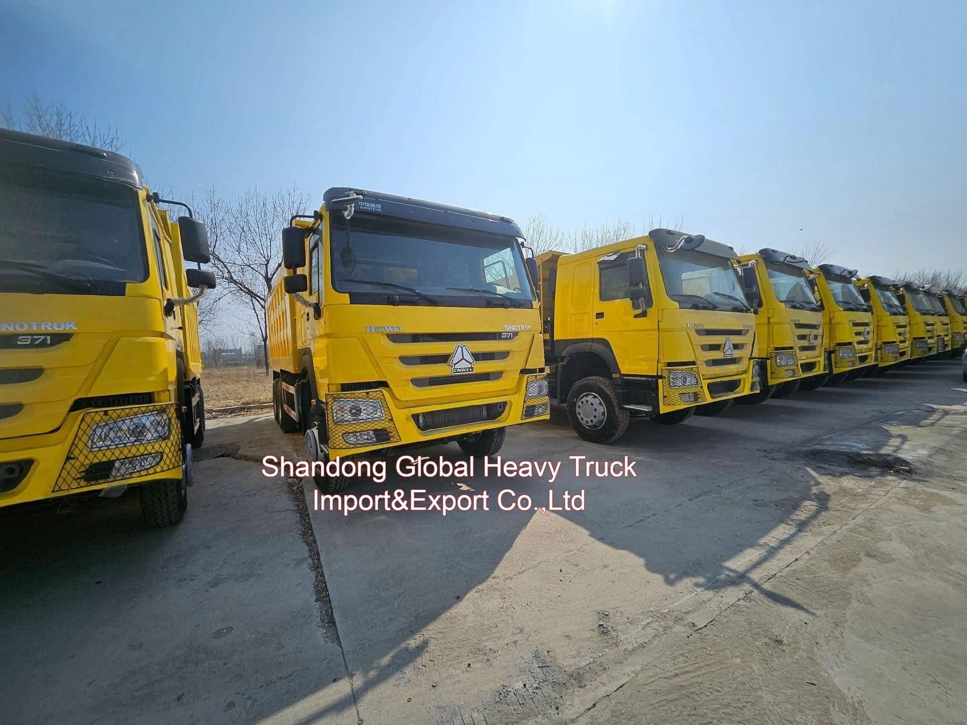 New Sinotruk HOWO 30 Ton Heavy Duty Sino Cargo 20cbm 6X4 371HP 380HP 400HP Off Road Dumper / Tipper Dump Trucks Untuk Transportasi